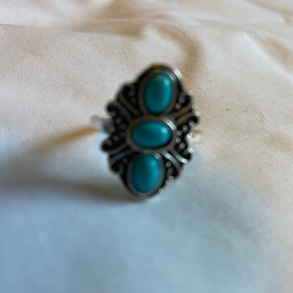 Native American Sterling Silver W/ 3 Turquoise Gemstones Ring Size 6 For Women - Picture 7 of 7